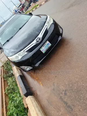 Toyota Camry XLE V6 4dr Sedan (3.5L 6cyl 6A) 2013 Black