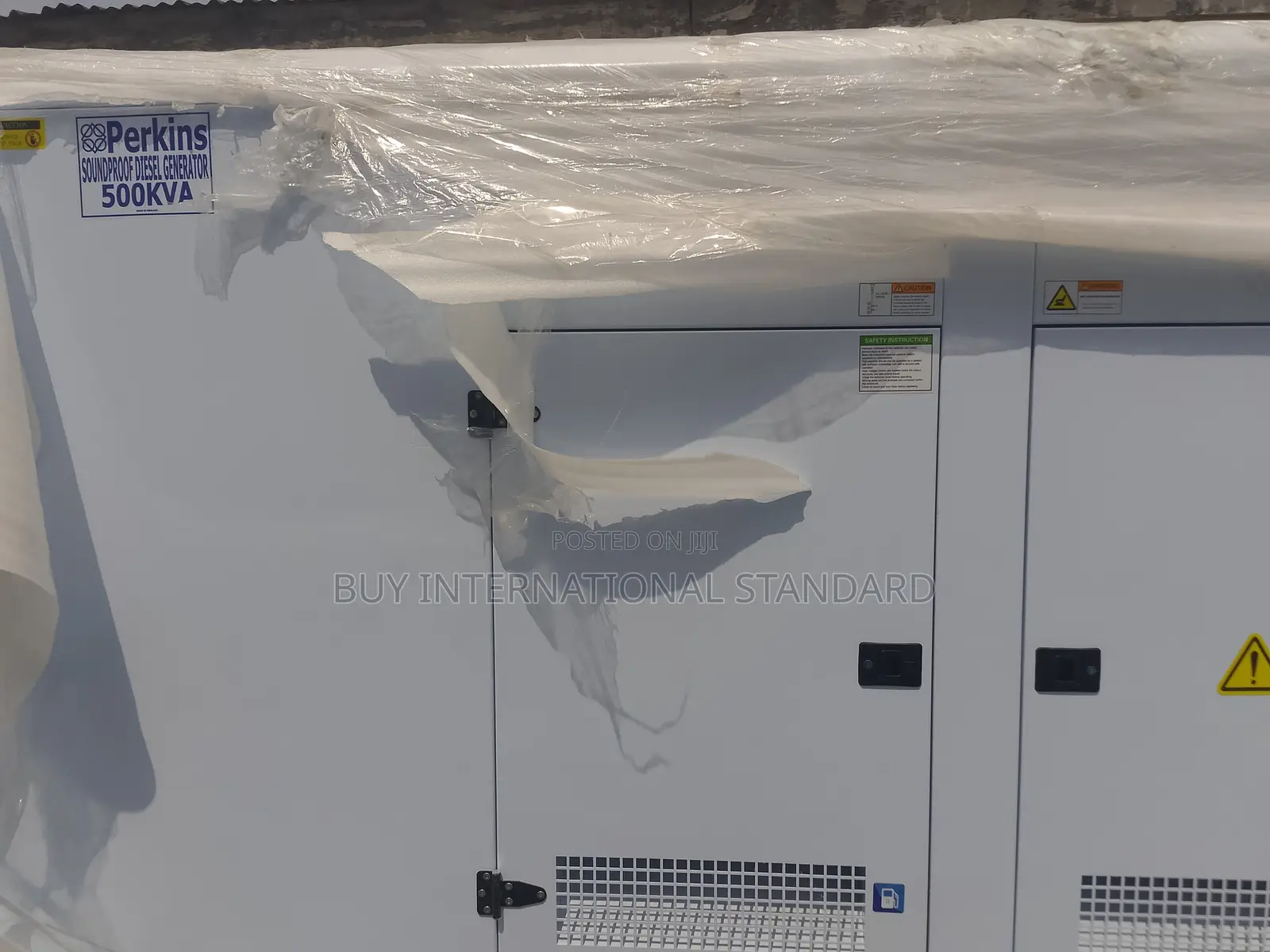 Perkins 500kva Soundproof 3-Phase Diesel Power System