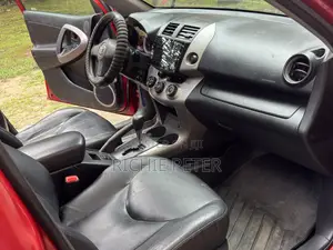 Toyota RAV4 2008 Red