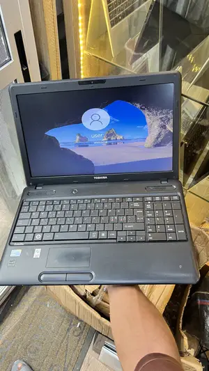Laptop Toshiba Satellite C665 8GB Intel Core i3 HDD 320GB
