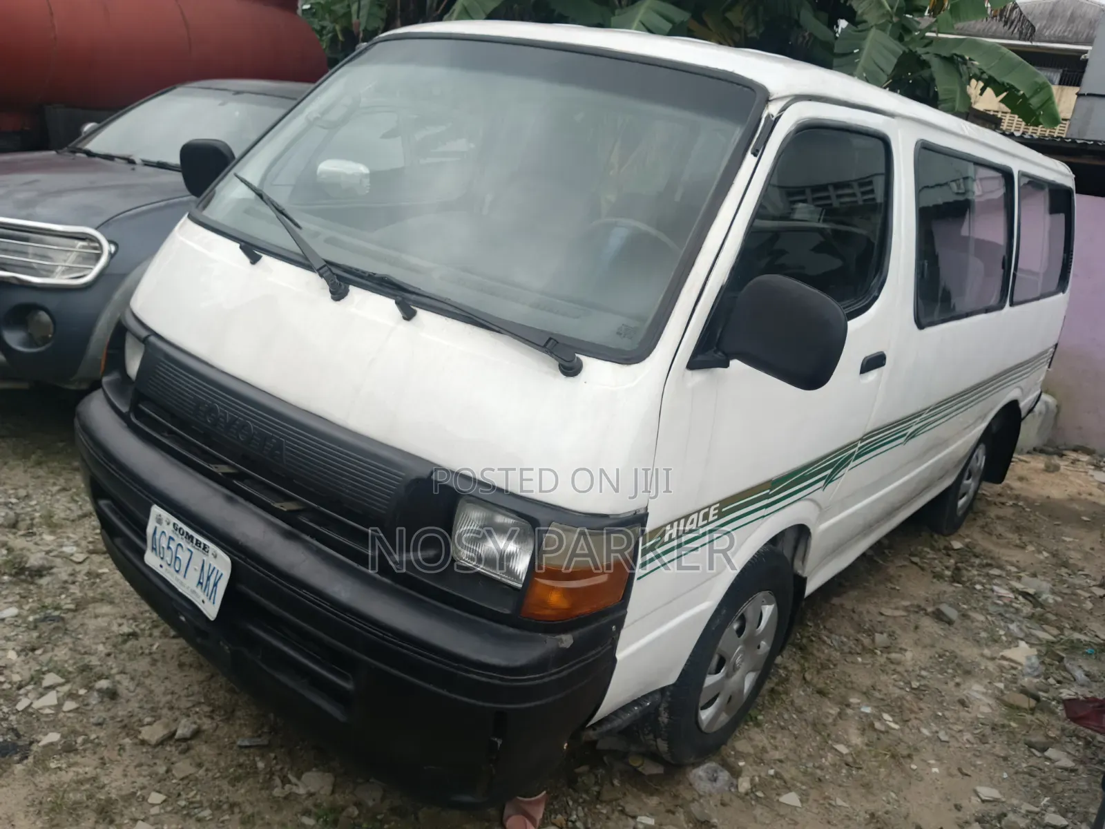 Toyota HiAce 2005 White