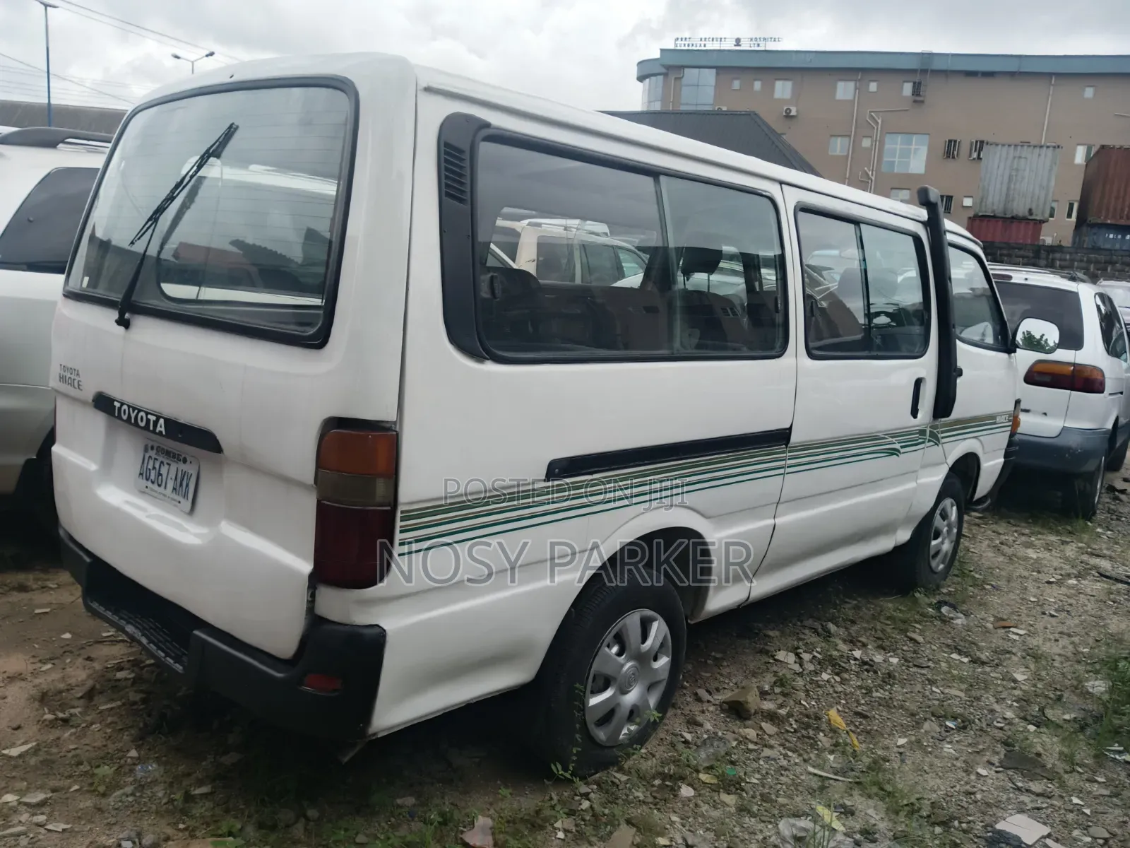 Toyota HiAce 2005 White