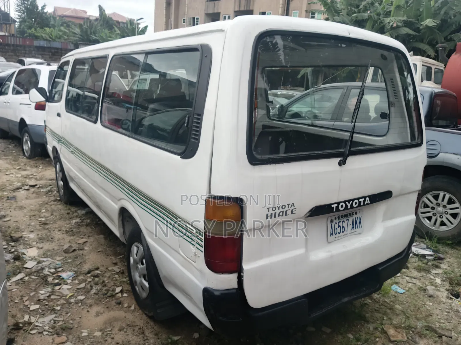 Toyota HiAce 2005 White