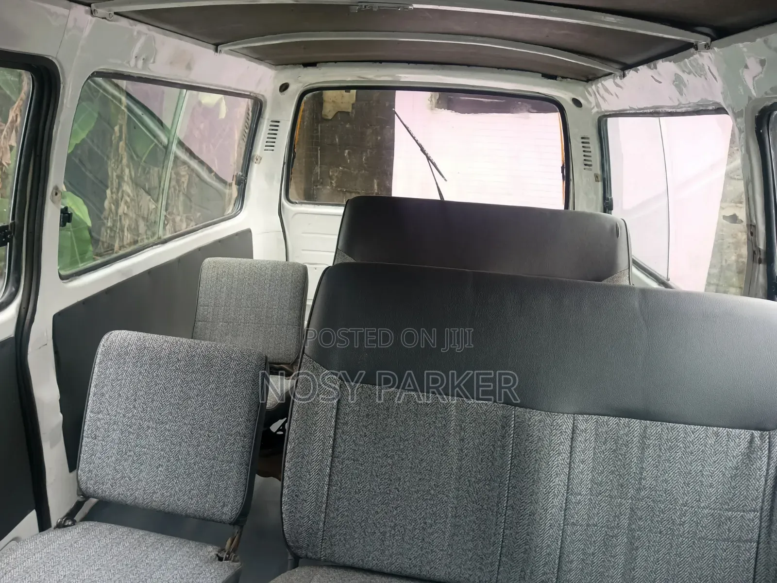 Toyota HiAce 2005 White