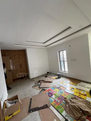 2bdrm Block of Flats in City Estate, Dawaki for rent