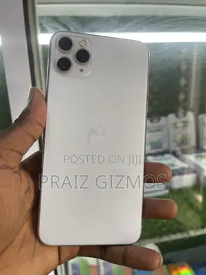 Apple iPhone 11 Pro Max 64 GB White