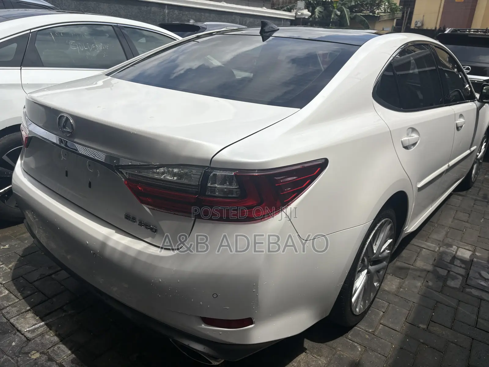 Lexus ES 2015 White