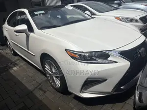 Lexus ES 2015 White
