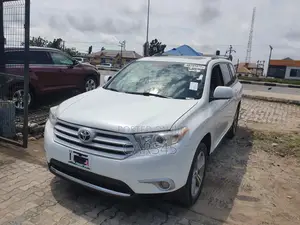 Toyota Highlander 2011 White