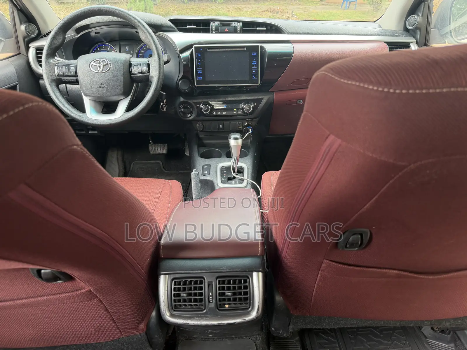 Toyota Hilux 2019 White