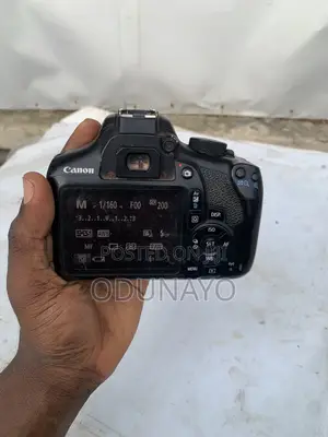 Canon 1300d