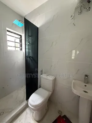 Furnished 3bdrm Apartment in Lekki Phase 2 for sale