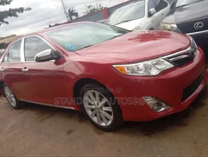 Toyota Camry 2014 Red