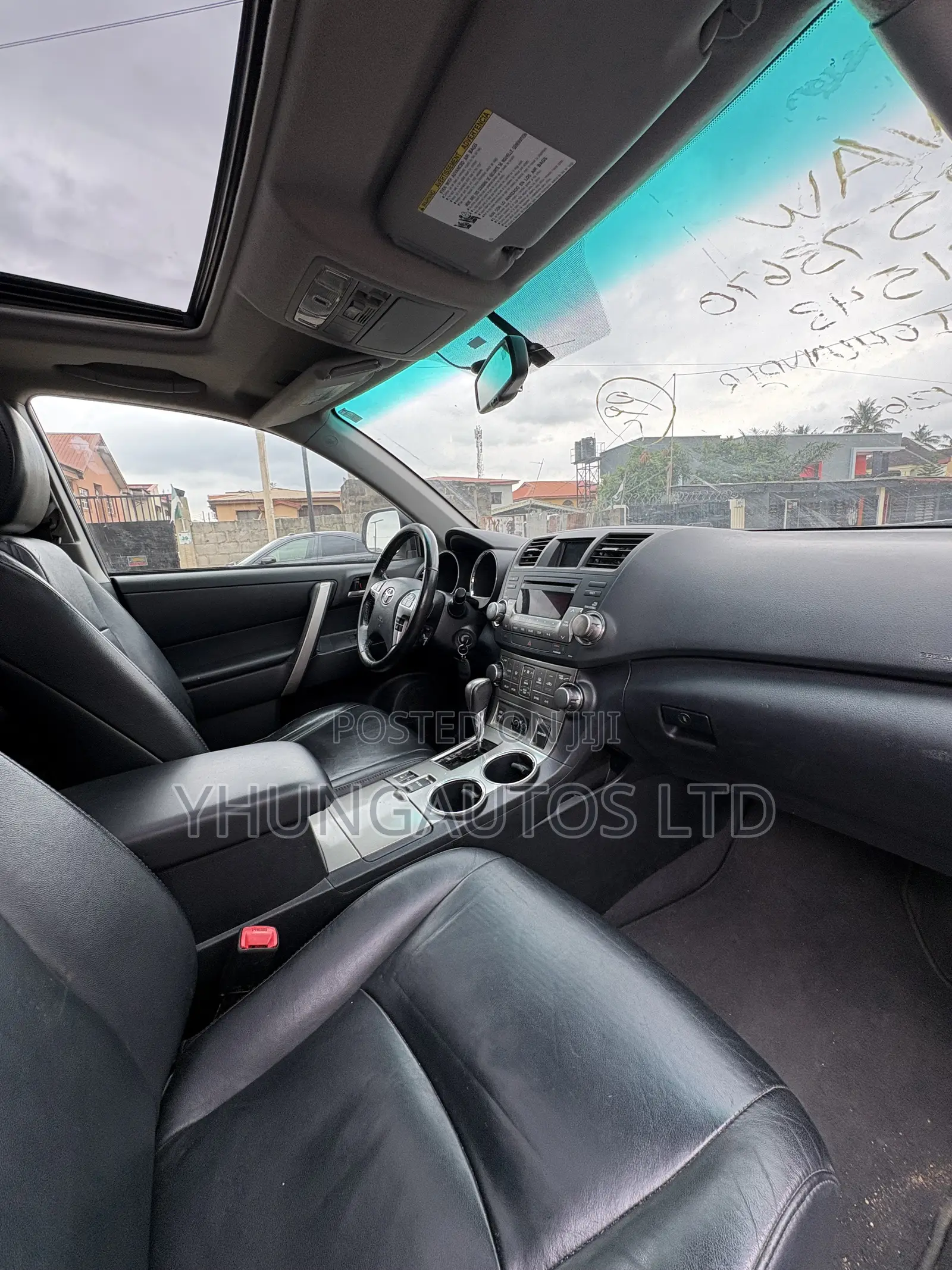 Toyota Highlander SE 2012 Silver