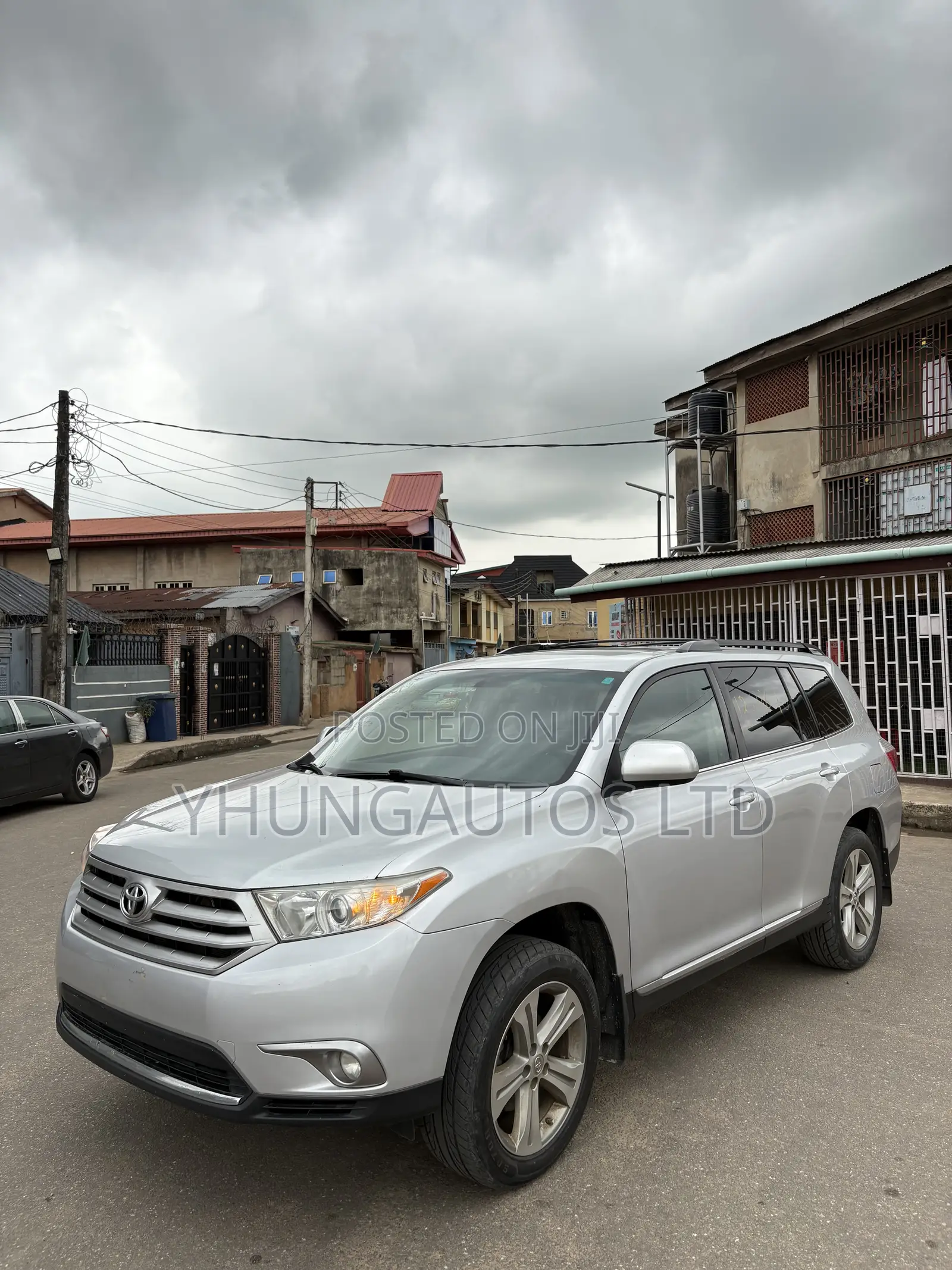 Toyota Highlander SE 2012 Silver