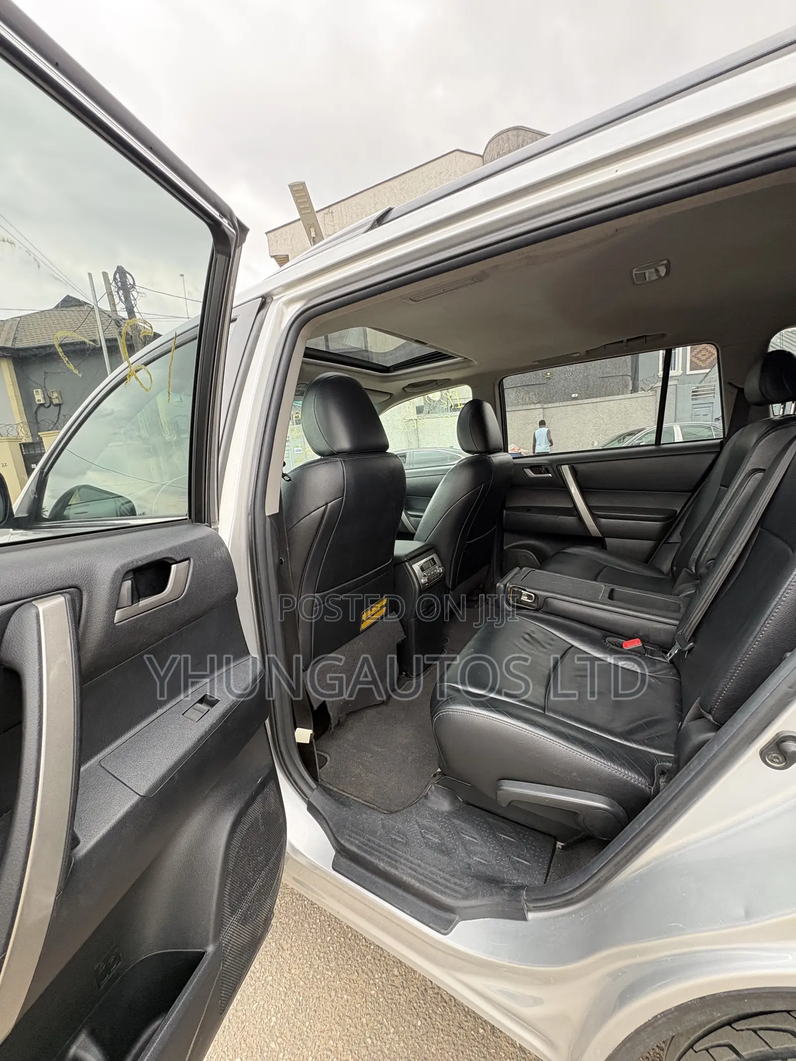 Toyota Highlander SE 2012 Silver