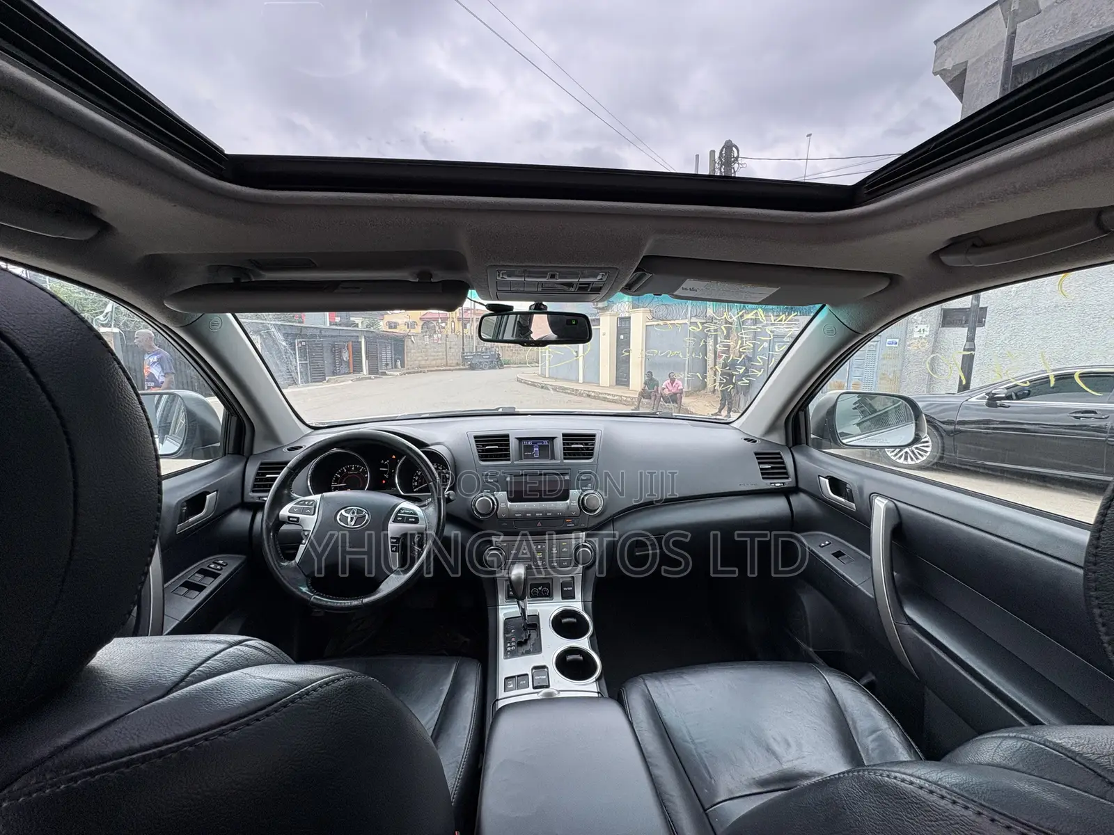 Toyota Highlander SE 2012 Silver