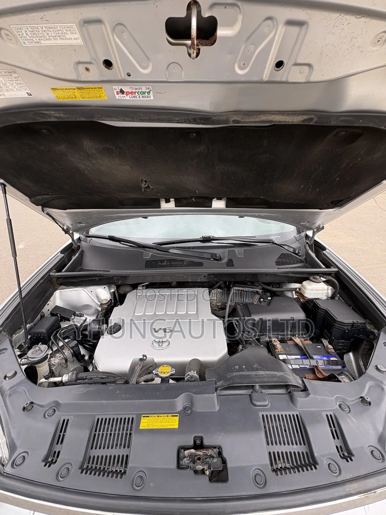 Toyota Highlander SE 2012 Silver