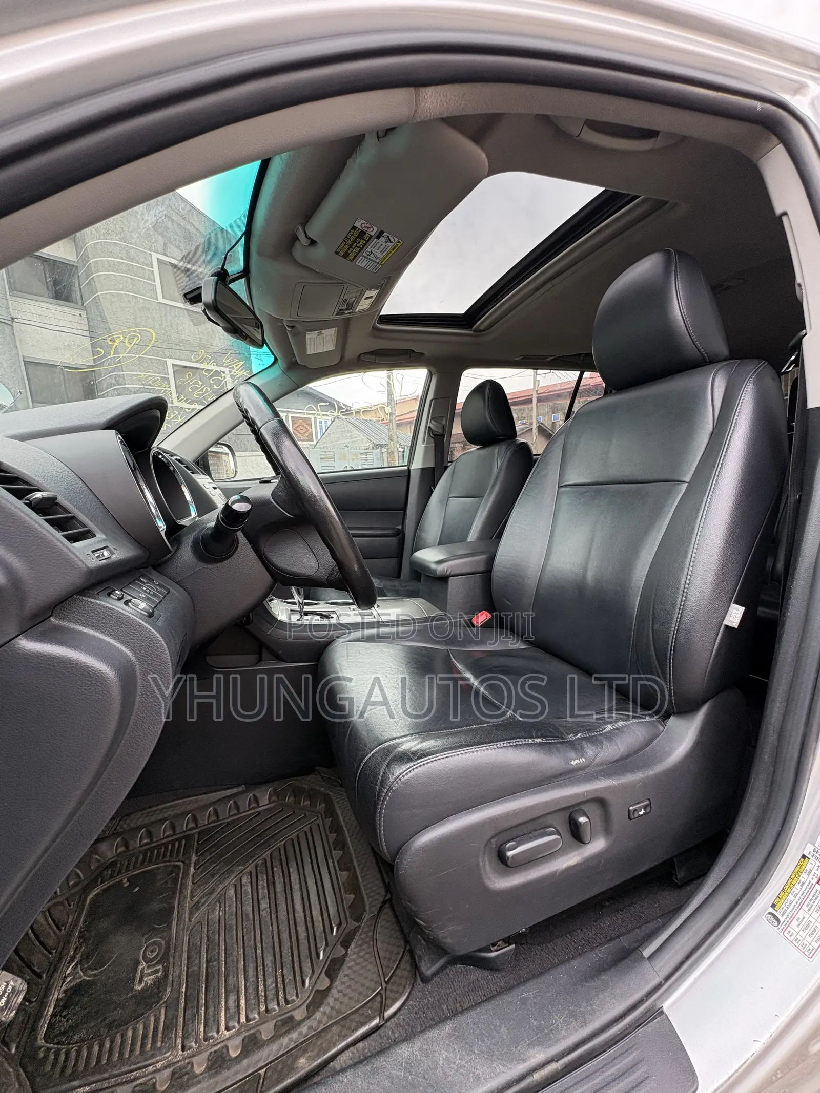 Toyota Highlander SE 2012 Silver