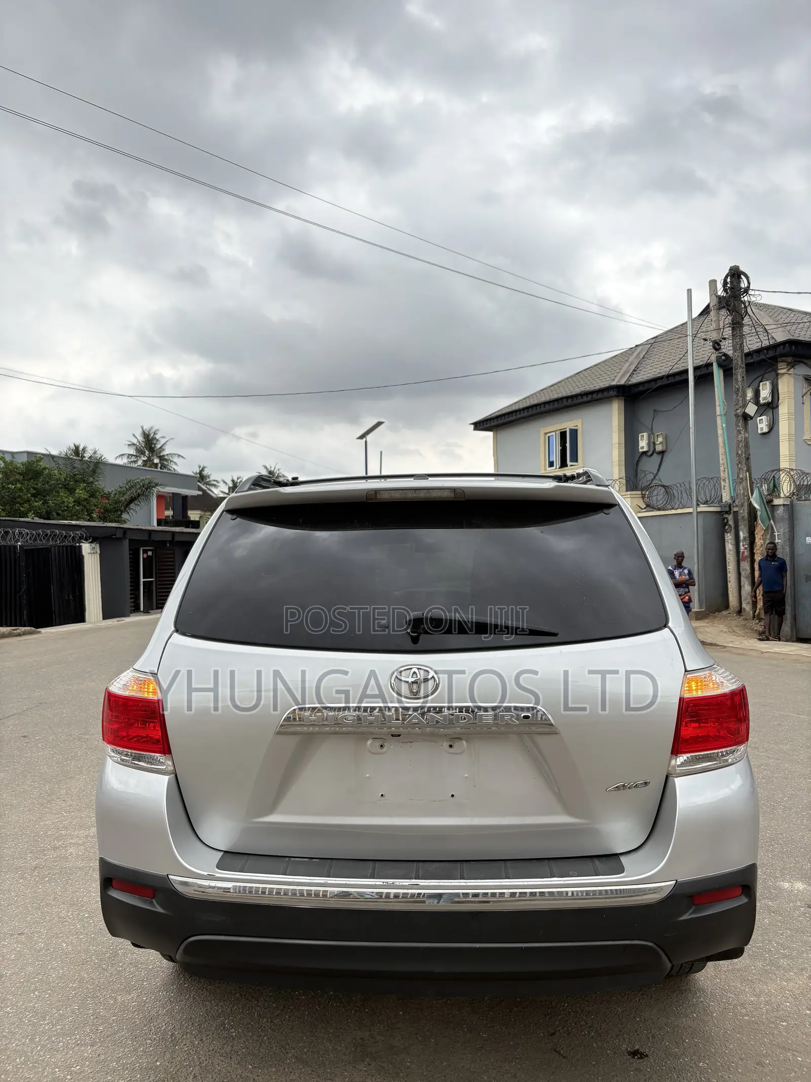 Toyota Highlander SE 2012 Silver