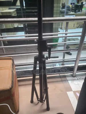 Iron Speaker Stand