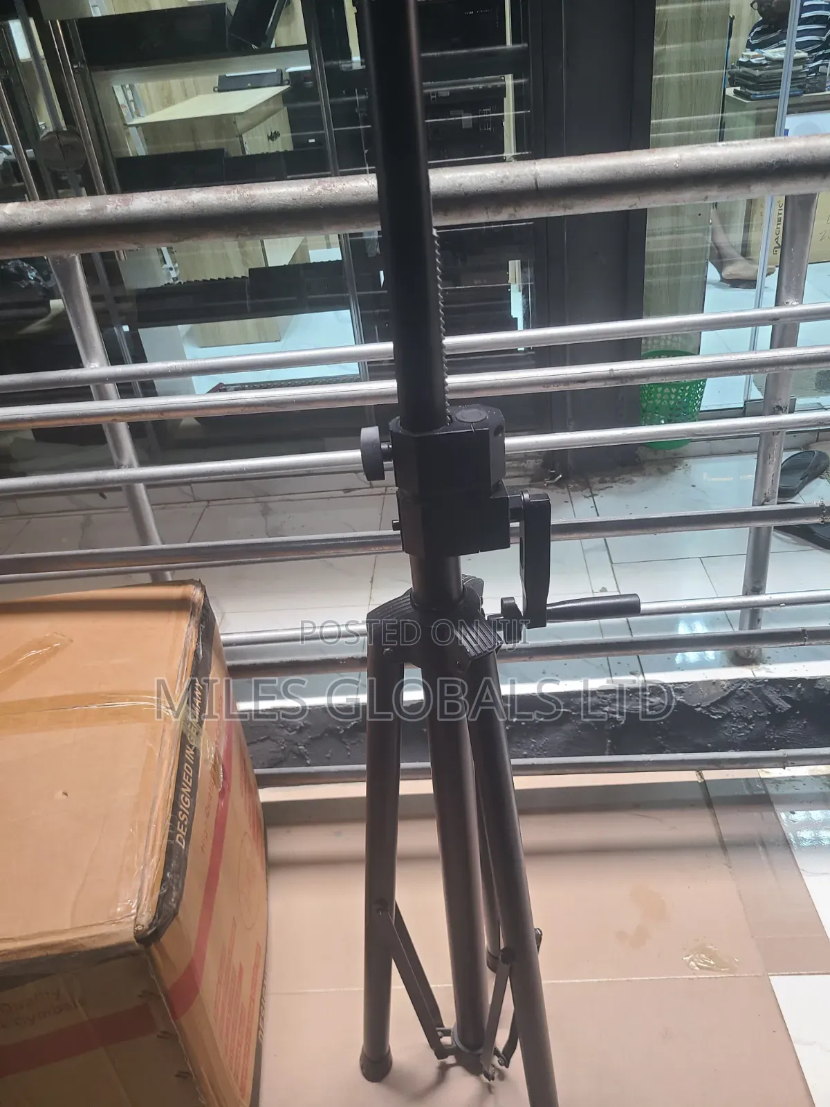 Iron Speaker Stand