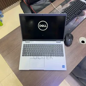 Laptop Dell Latitude 5520 16GB Intel Core i5 SSD 256GB