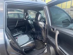 Toyota Highlander Sport 2010 Gray