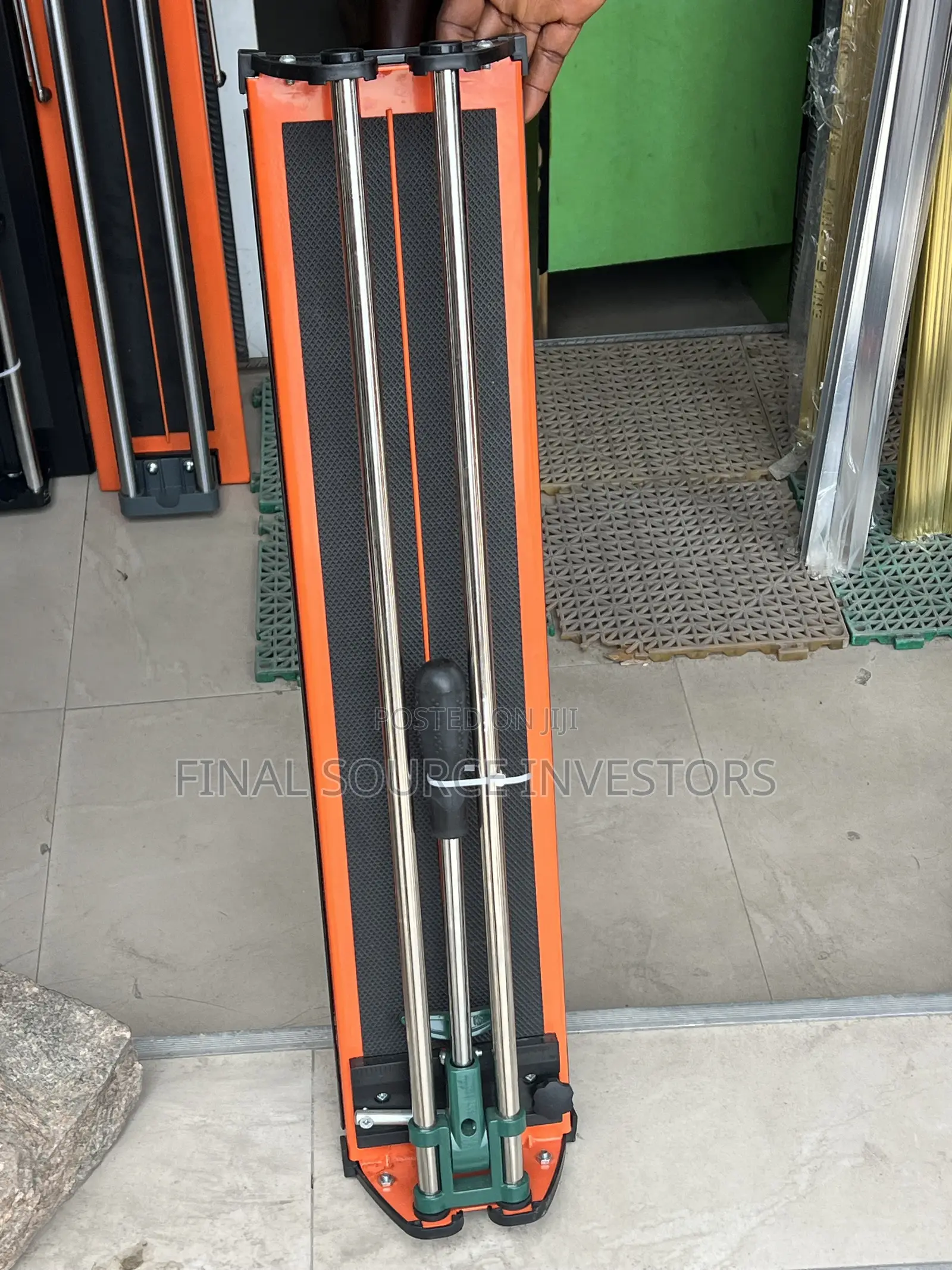 60 by 60 Pencil Mouth Tile Cutter
