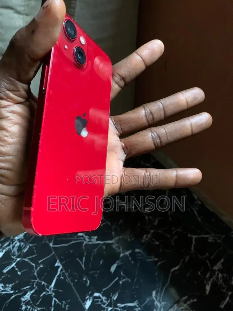 Apple iPhone 13 128 GB Red
