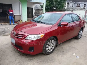 Toyota Corolla LE 4dr Sedan (1.8L 4cyl 4A) 2013 Red