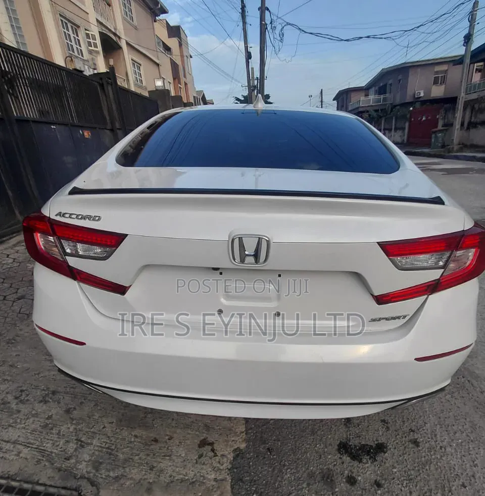 Honda Accord 2018 White