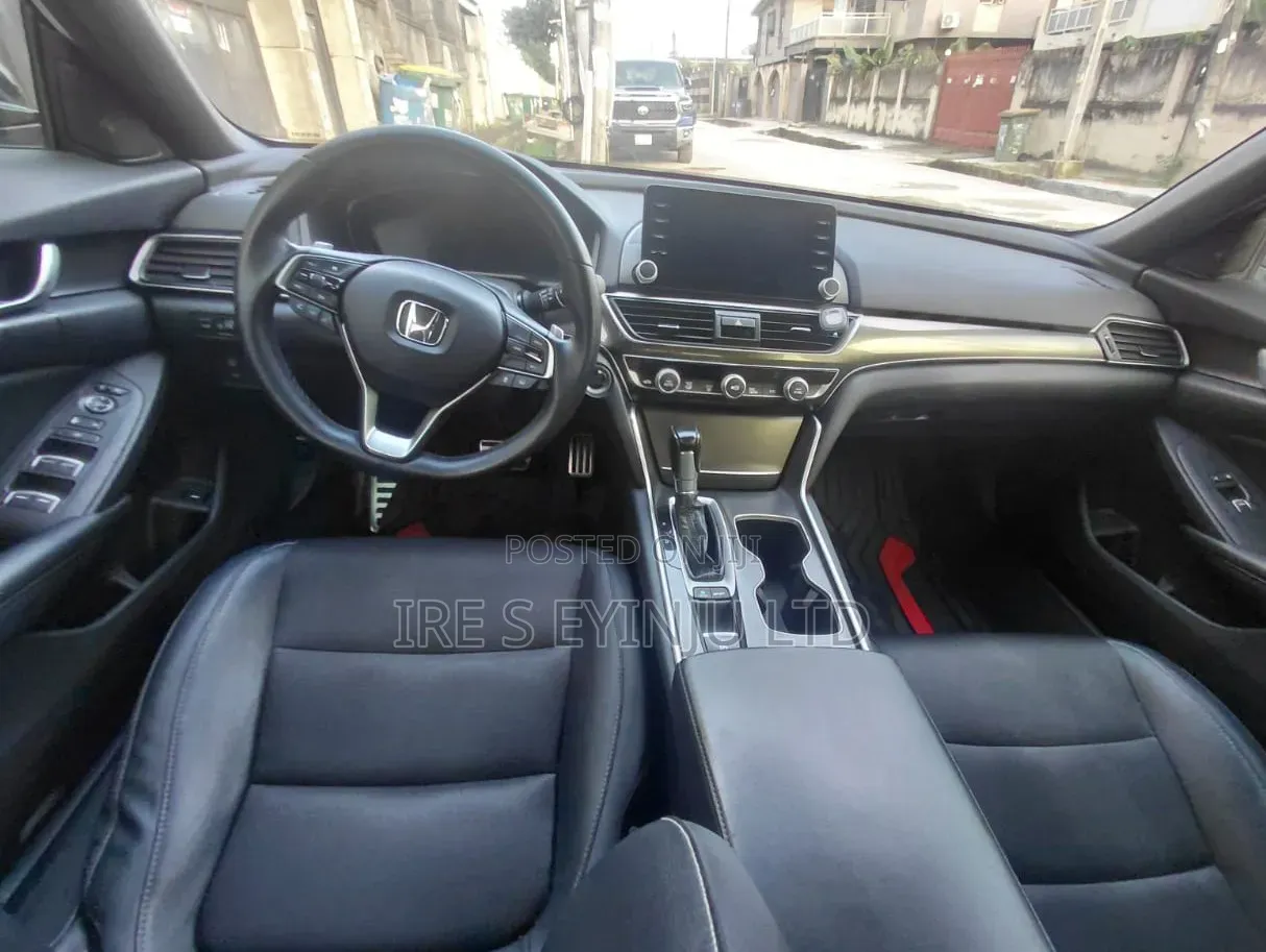 Honda Accord 2018 White