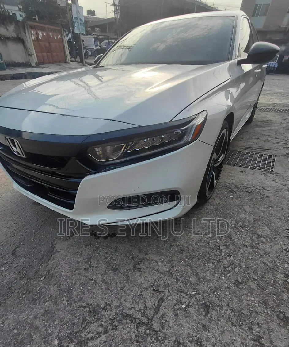 Honda Accord 2018 White
