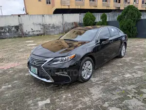 Lexus ES 2013 Black