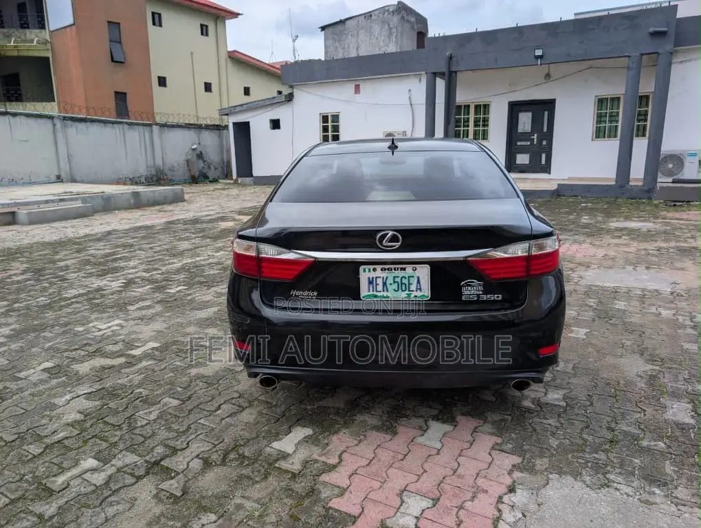 Lexus ES 2013 Black