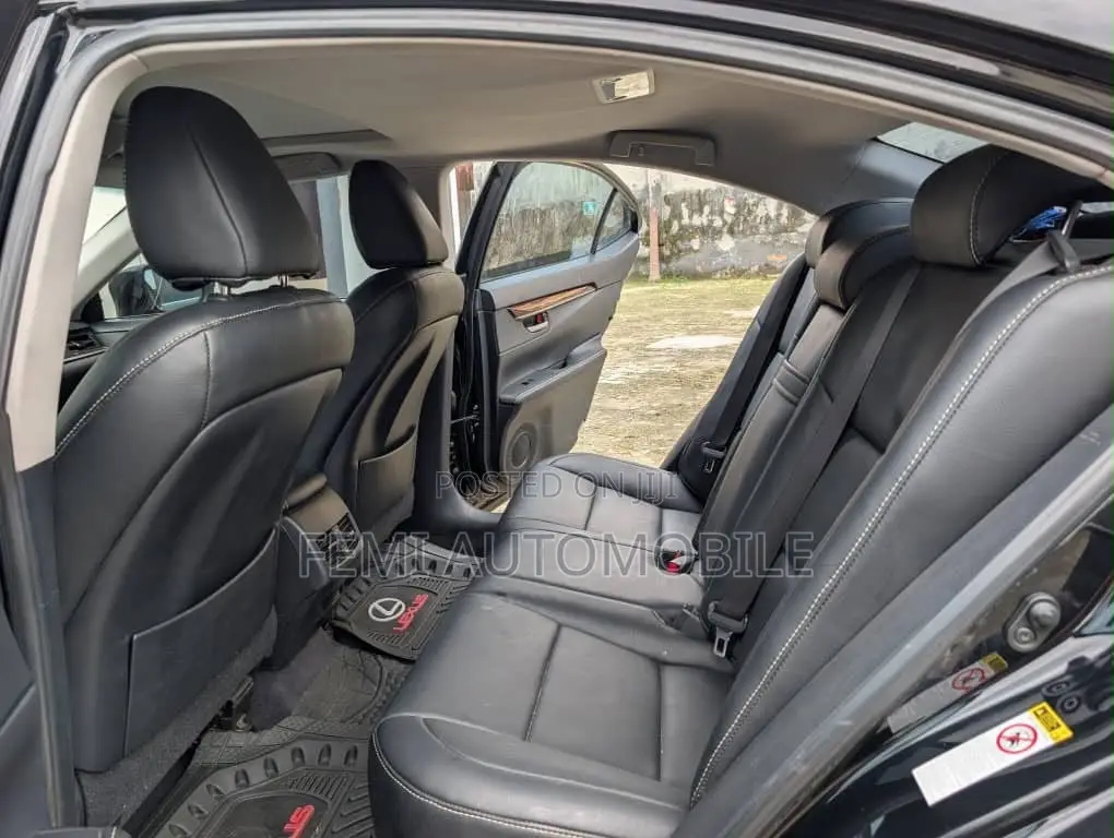 Lexus ES 2013 Black