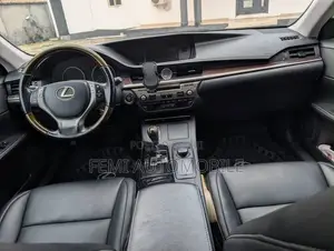 Lexus ES 2013 Black