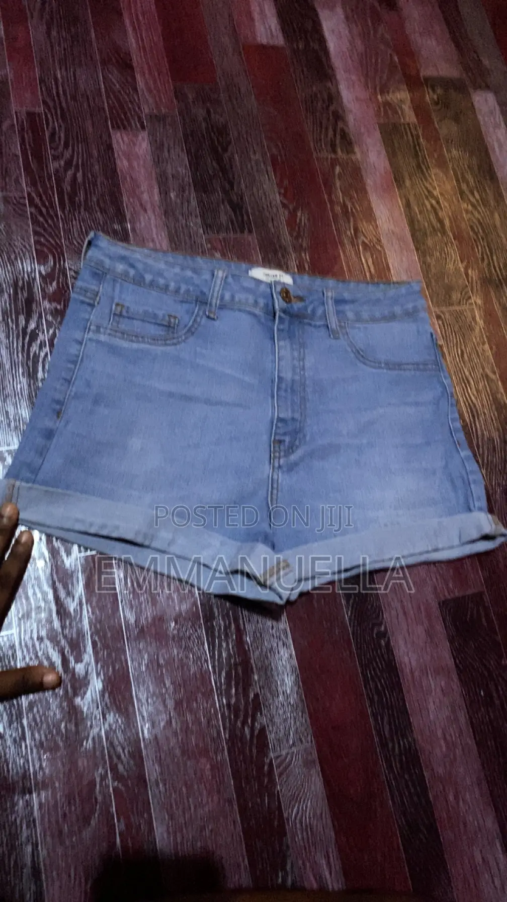 Ella Starz Thrift