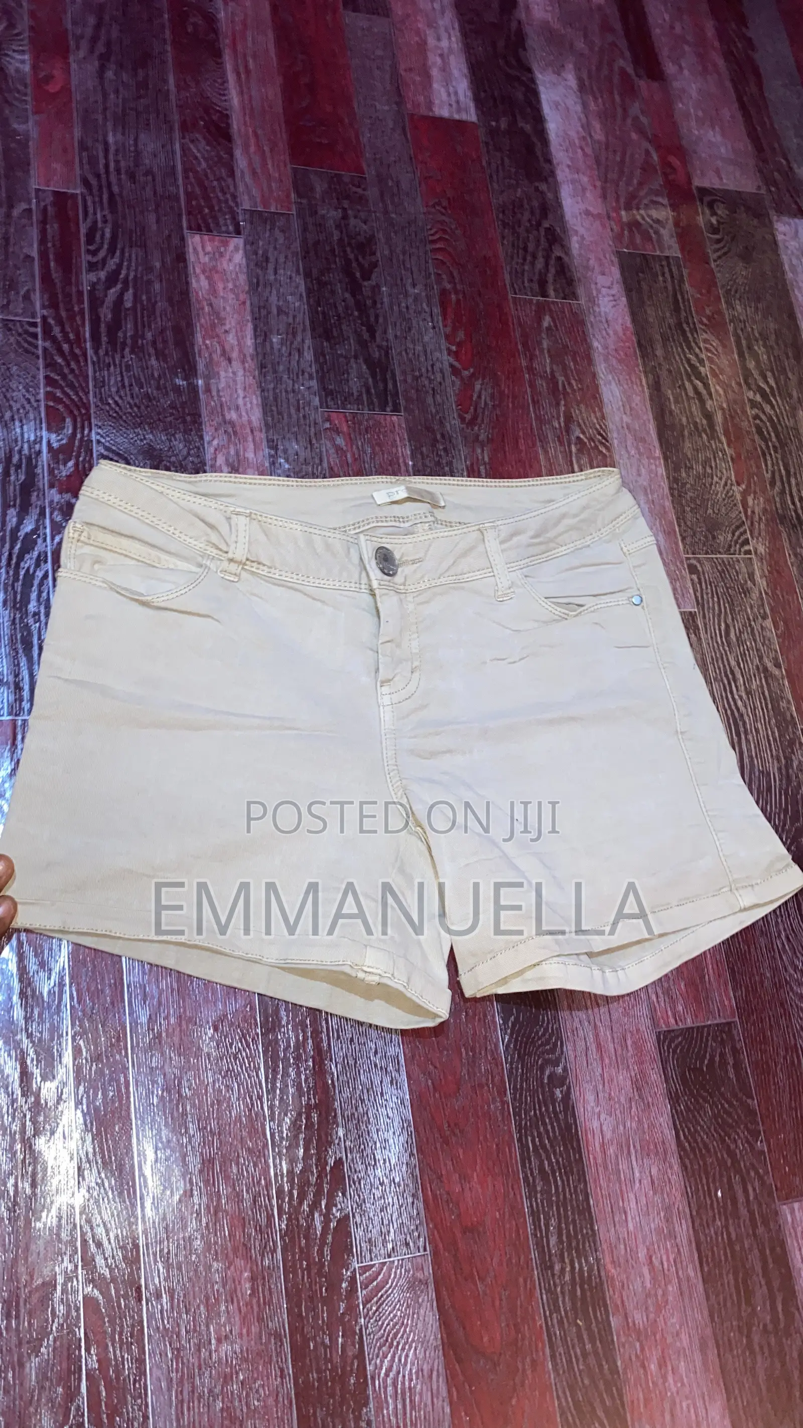Ella Starz Thrift