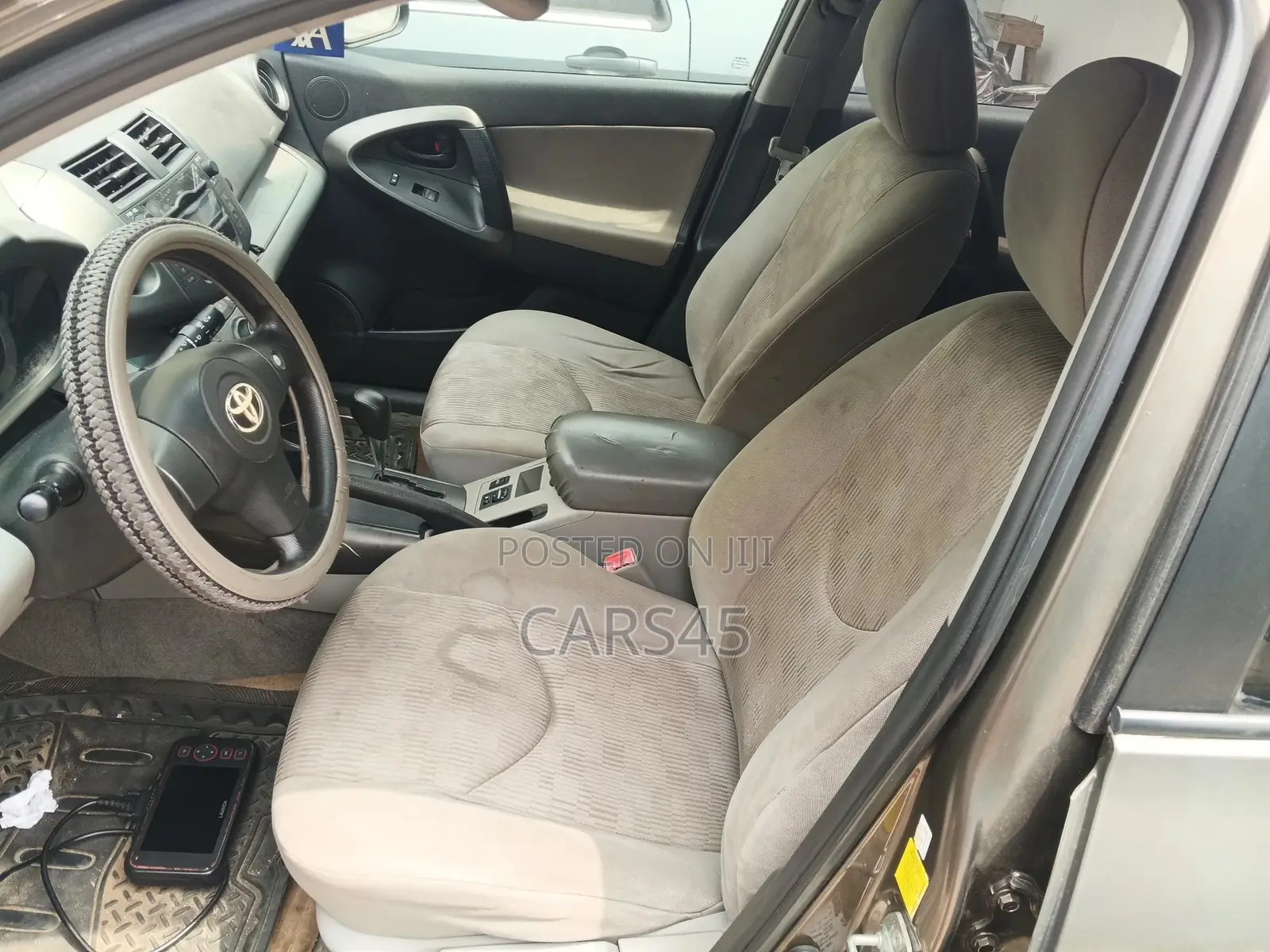 Toyota RAV4 2011 Gray
