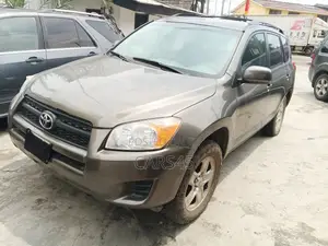 Toyota RAV4 2011 Gray