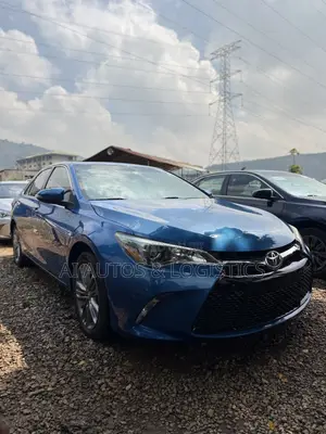 Toyota Camry SE 4dr Sedan (2.5L 4cyl 6A) 2017 Blue