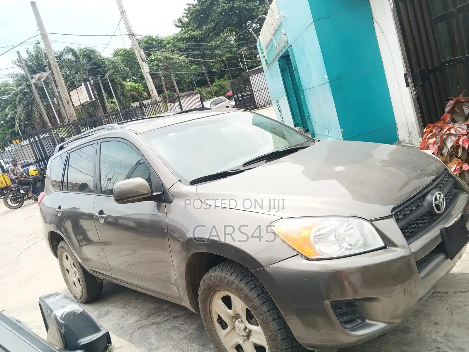 Toyota RAV4 2011 Gray