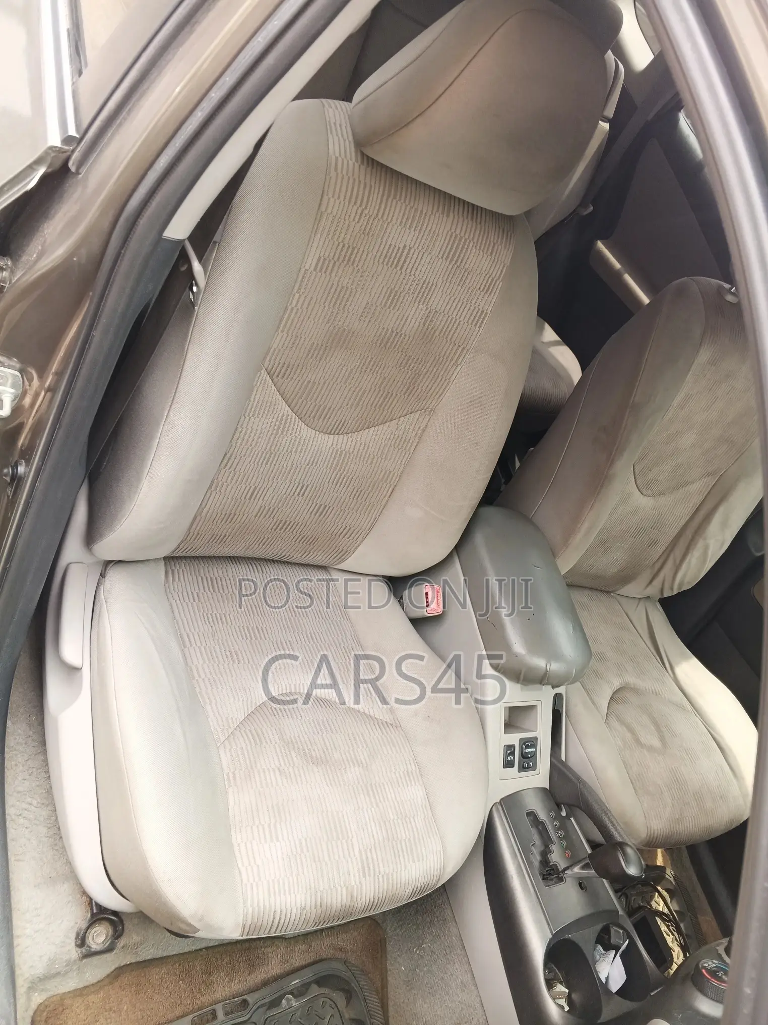 Toyota RAV4 2011 Gray