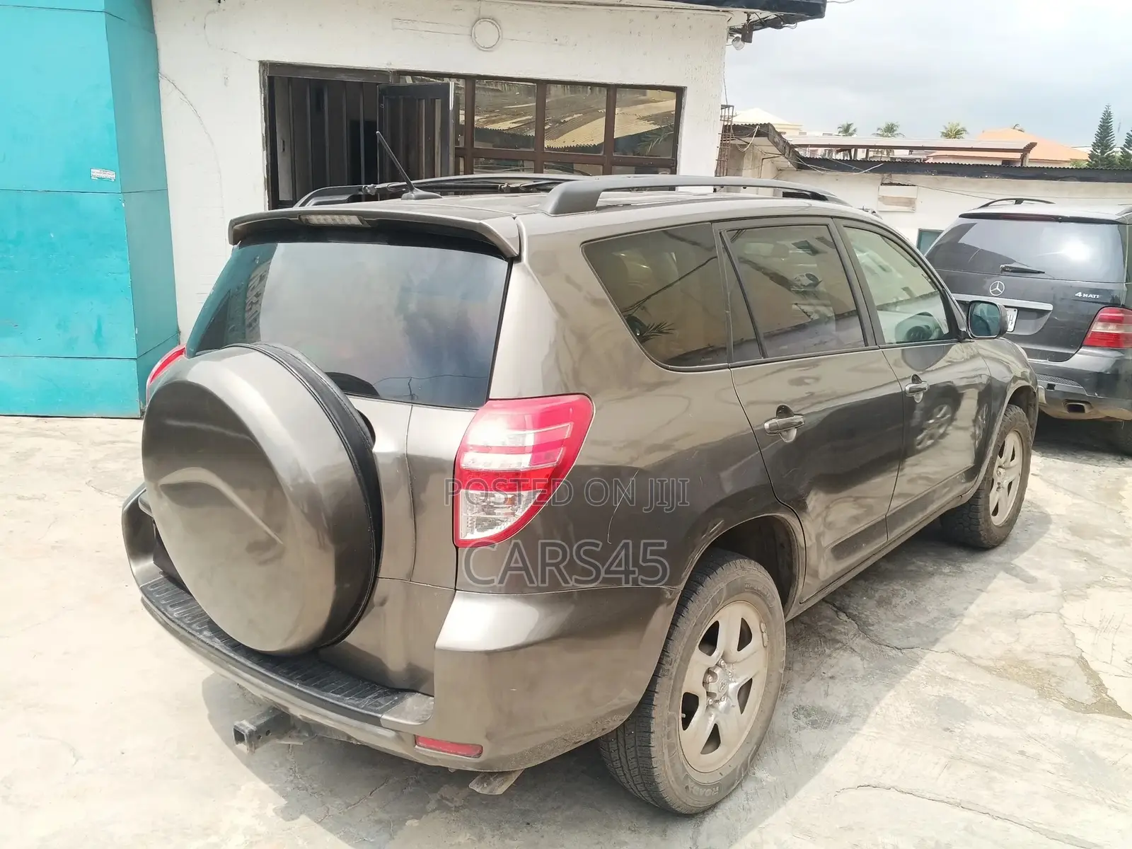 Toyota RAV4 2011 Gray