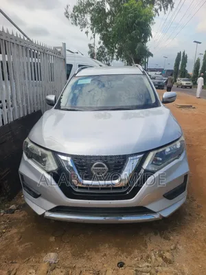 Nissan Rogue 2018 Silver