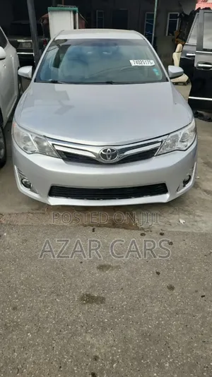Toyota Camry LE 4dr Sedan (2.5L 4cyl 6A) 2014 Silver