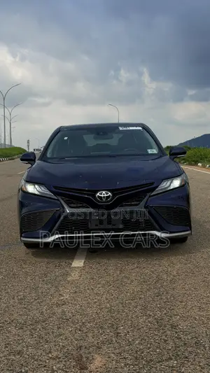 Toyota Camry XSE 2021 Blue
