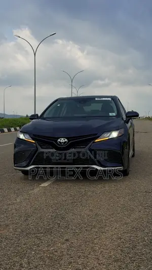 Toyota Camry XSE 2021 Blue